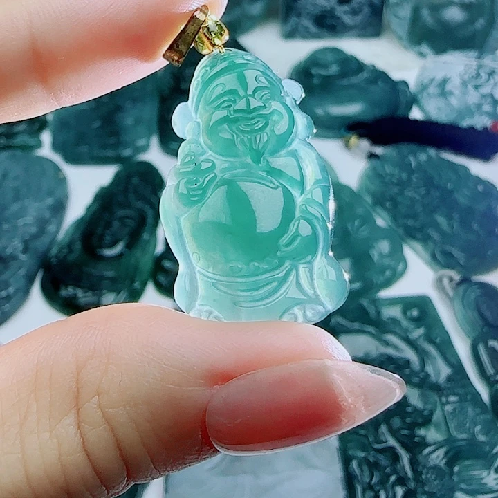 翡翠未镶嵌颈饰多样性发货天然的A货翡翠