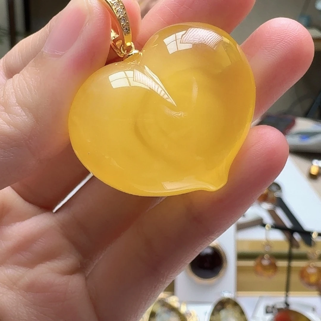 琥珀颈饰未镶嵌吊坠