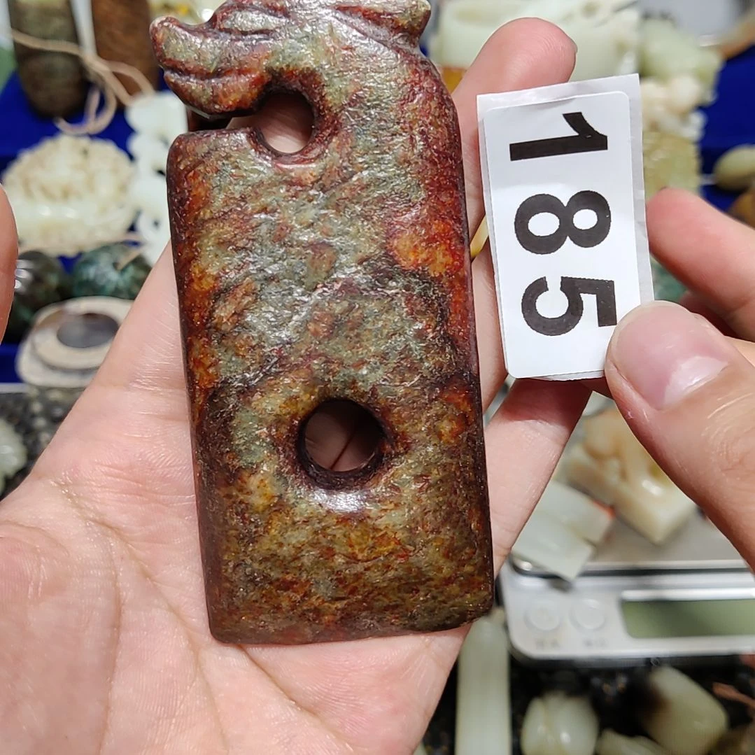 和田玉未镶嵌车挂