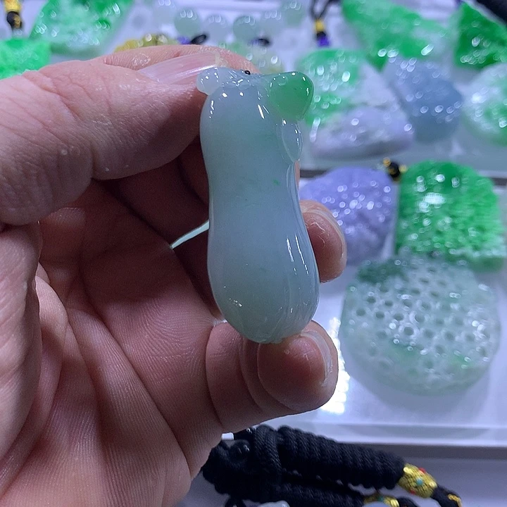 翡翠未镶嵌颈饰天然翡翠A货吊坠