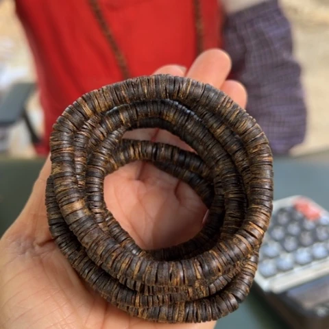 沉香手串乌身沉水卡0.7多样性发1条