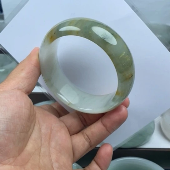 石英质玉（金丝玉）未镶嵌手镯