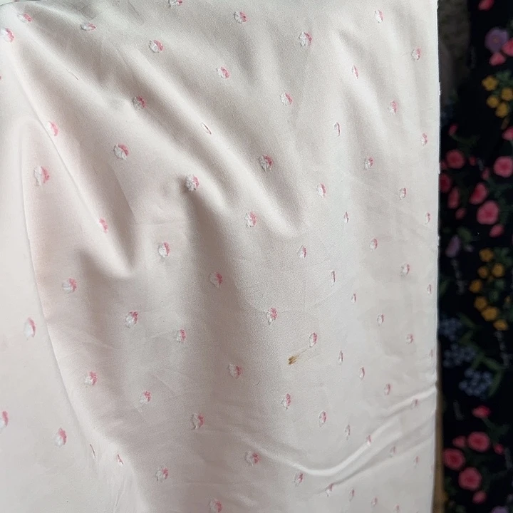 芊***妈无纺布全棉府绸剪花5m默认瑕疵