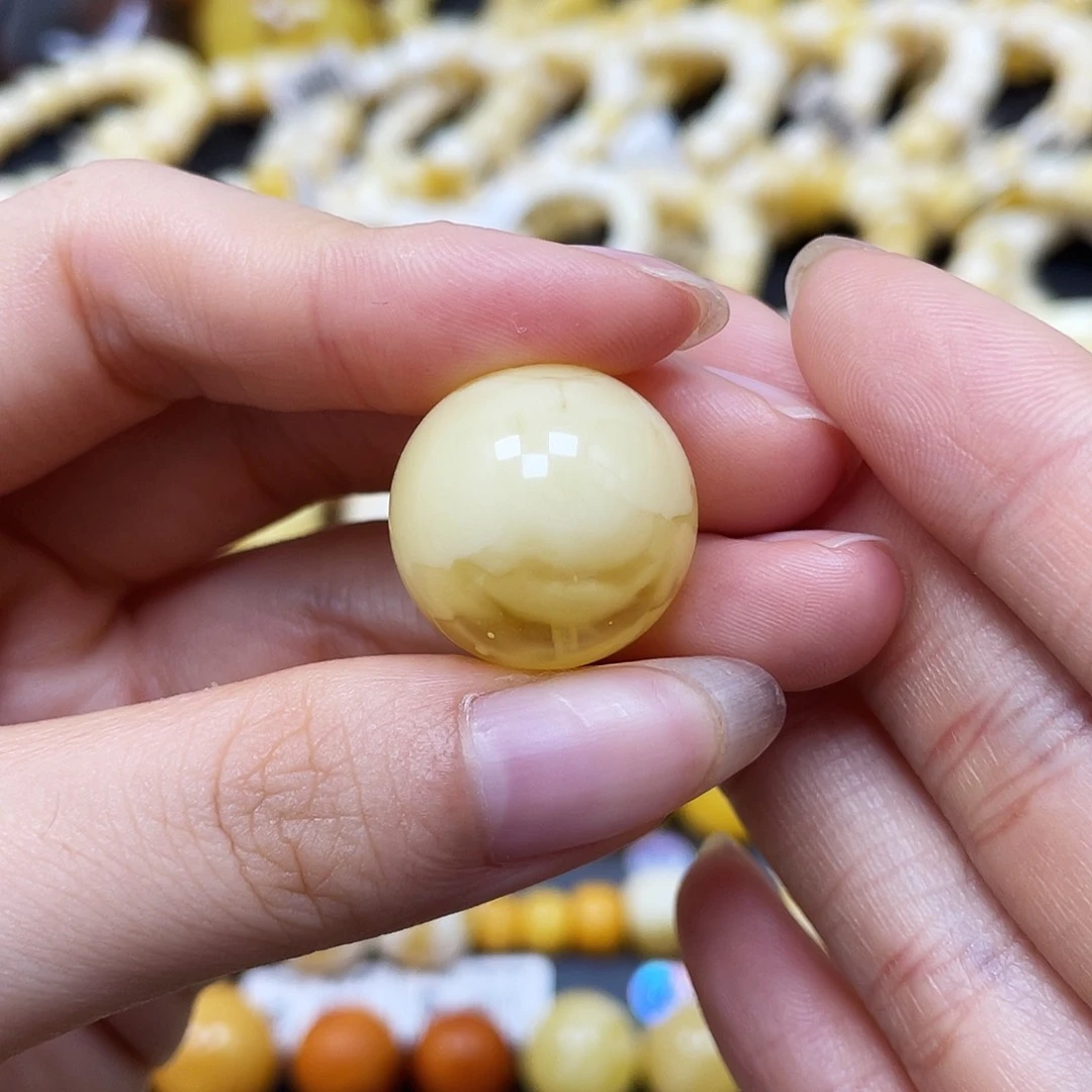 未镶嵌蜜蜡裸石圆珠20mm瑕