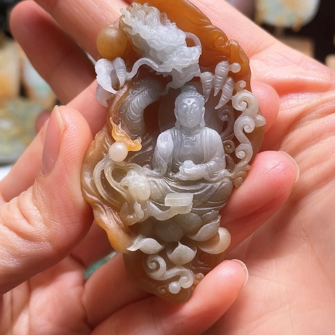 定制翡翠未镶嵌大日如来