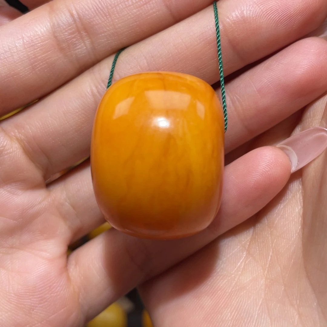 【闪购商品】琥珀裸石未镶嵌墩子