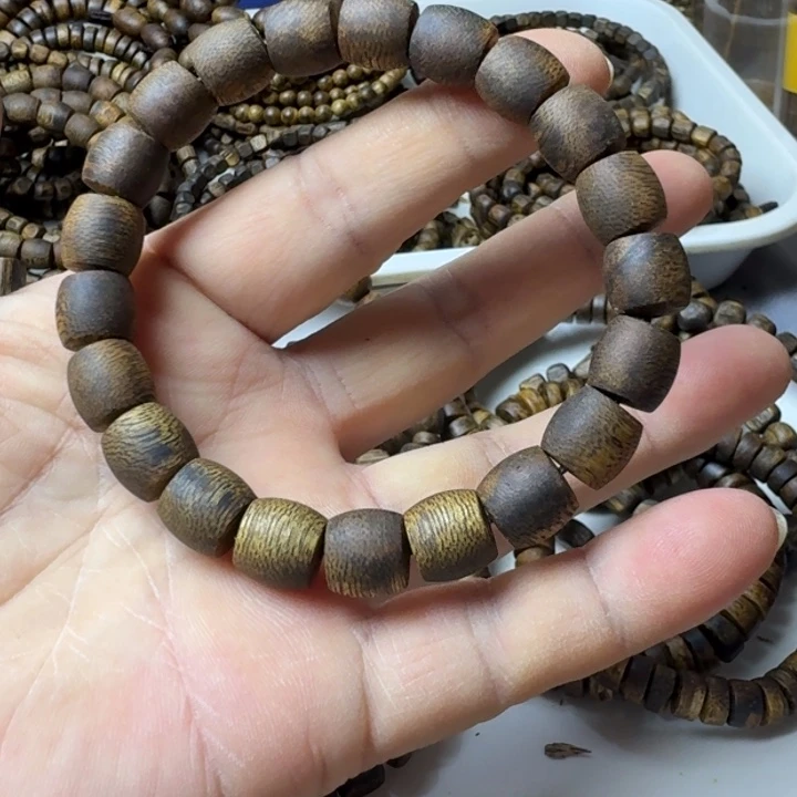 沉香手串乐***生乌身手串9克