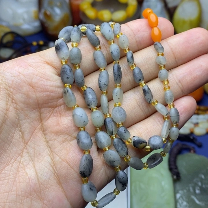 和田玉未镶嵌珠宝奇石