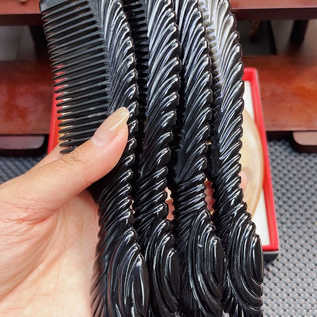 纯手工制作纯牛角梳子