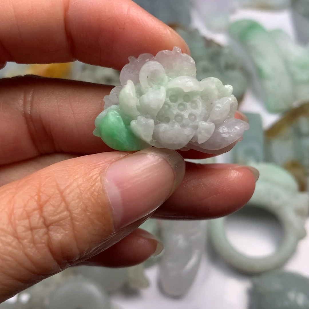 定制翡翠未镶嵌翡翠