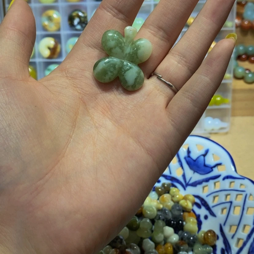 【闪购商品】蛇纹石玉未镶嵌其他950