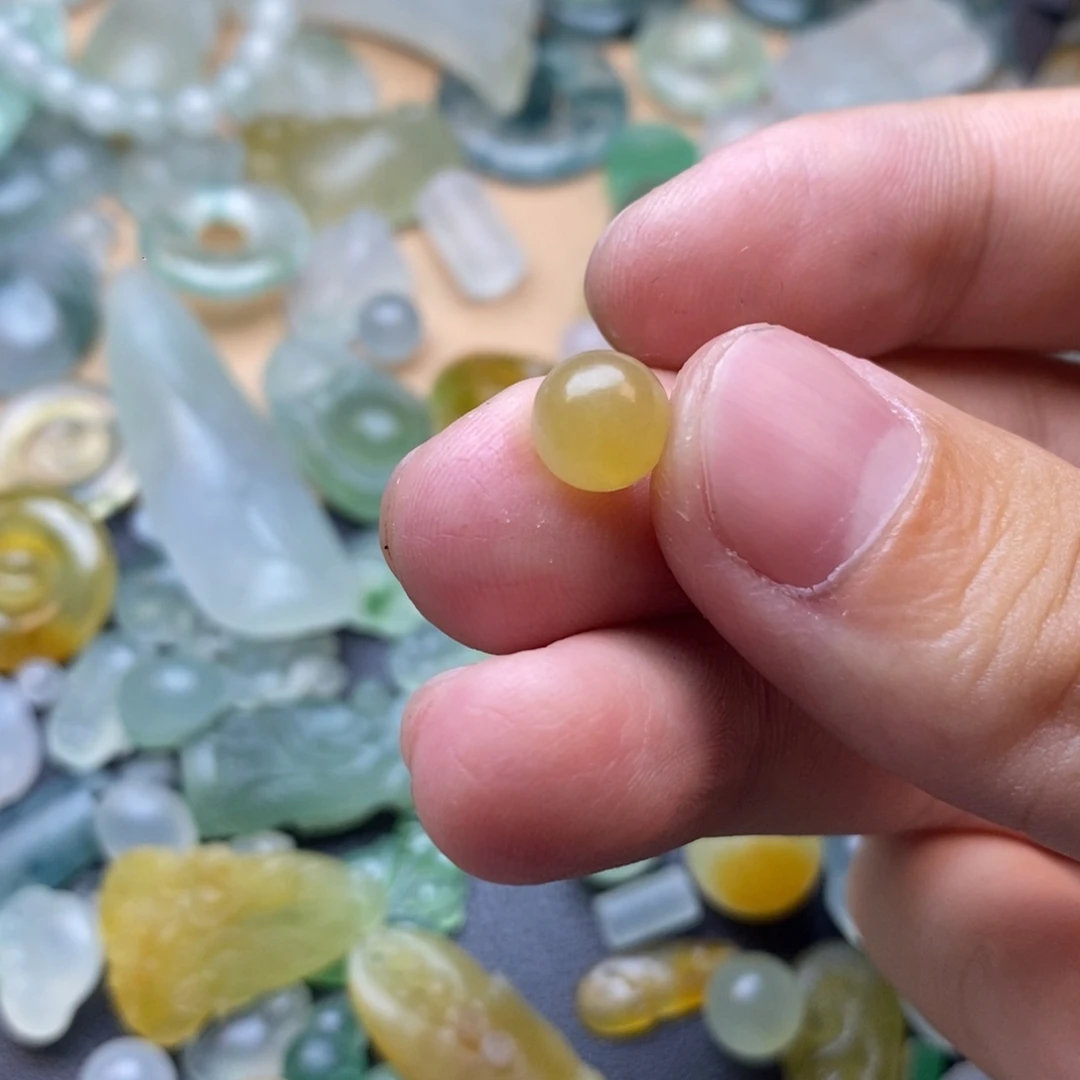 定制翡翠未镶嵌糯*?珠子