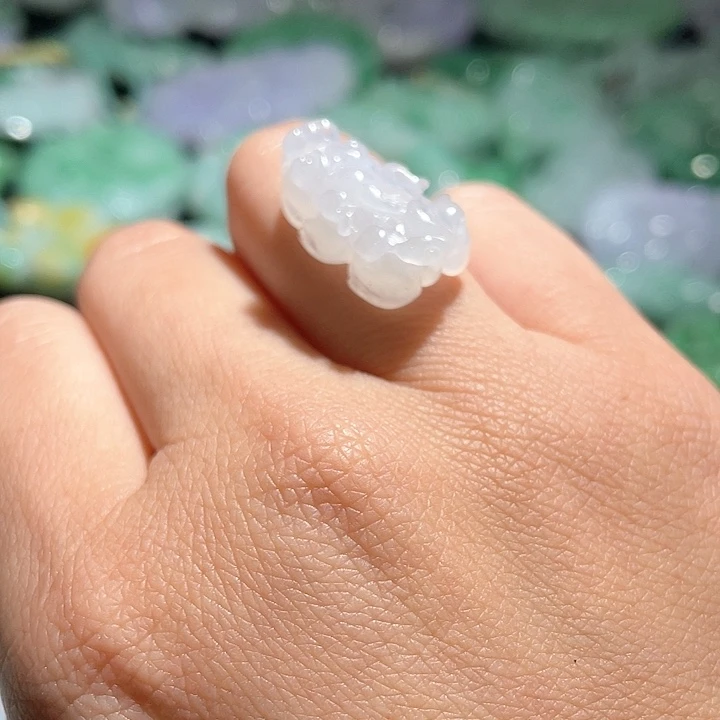 颈饰未镶嵌翡翠天