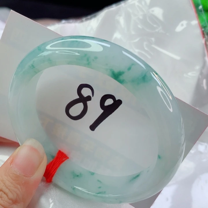 翡翠未镶嵌手镯高货微瑕