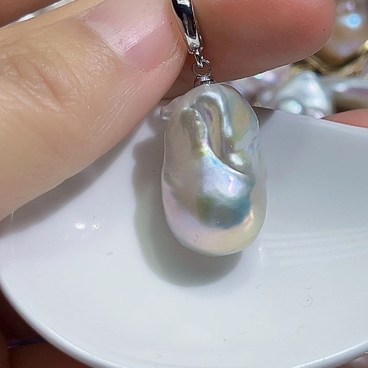 颈饰未镶嵌淡水珍珠