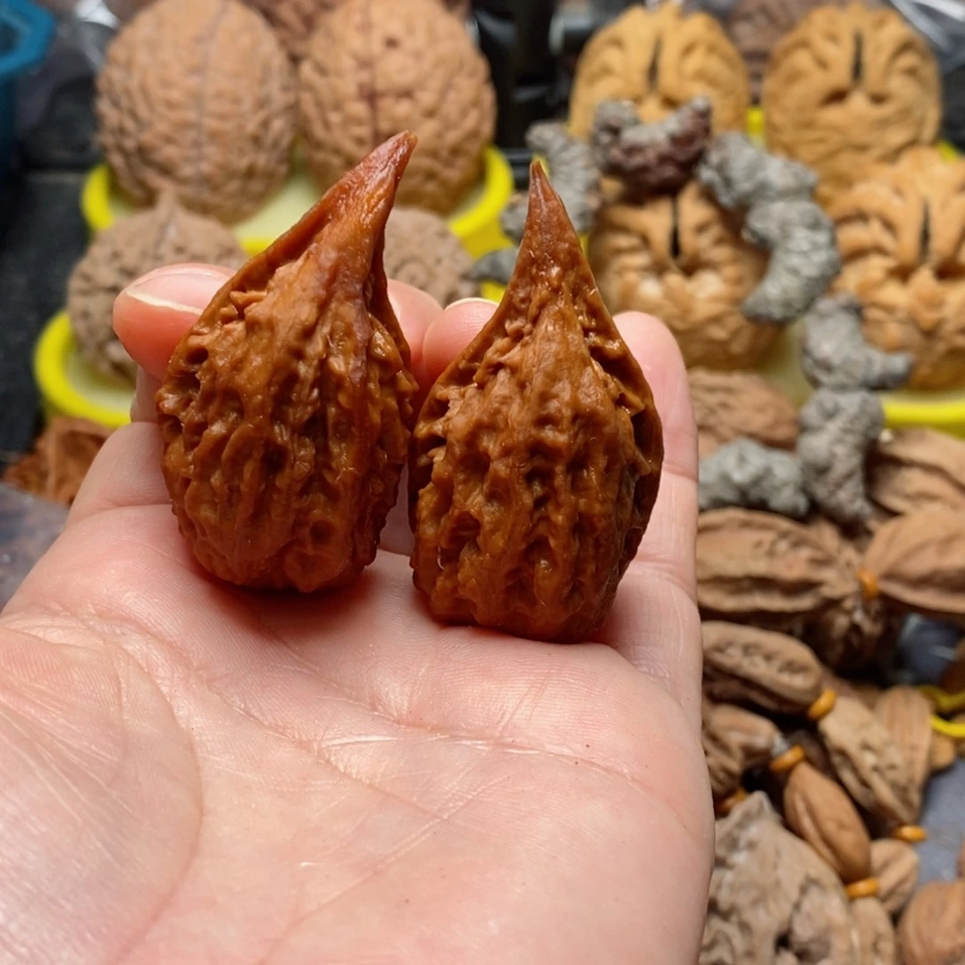 文玩核桃吊坠昊**天核桃88