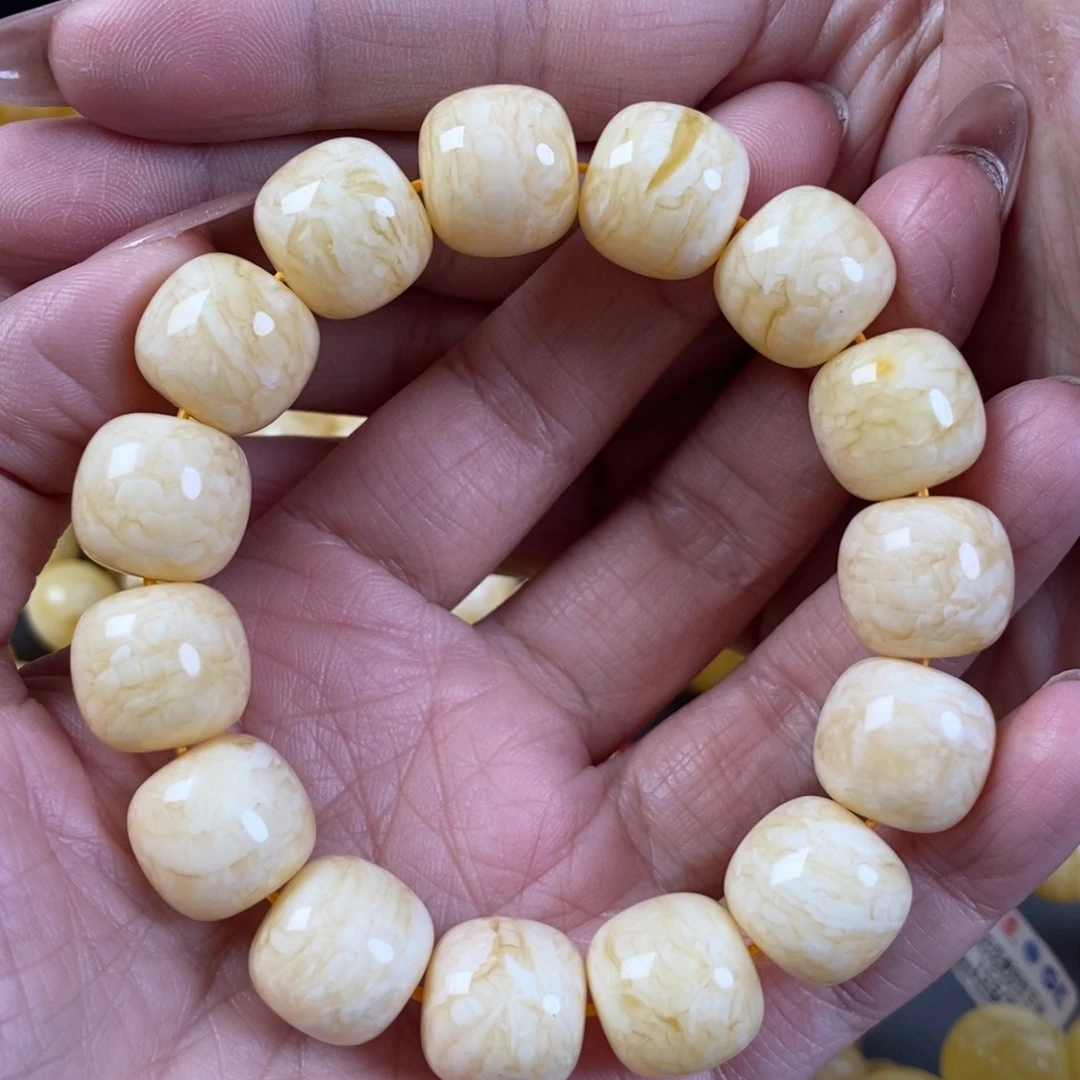 那***年蜜蜡未镶嵌珠宝奇石蜜蜡