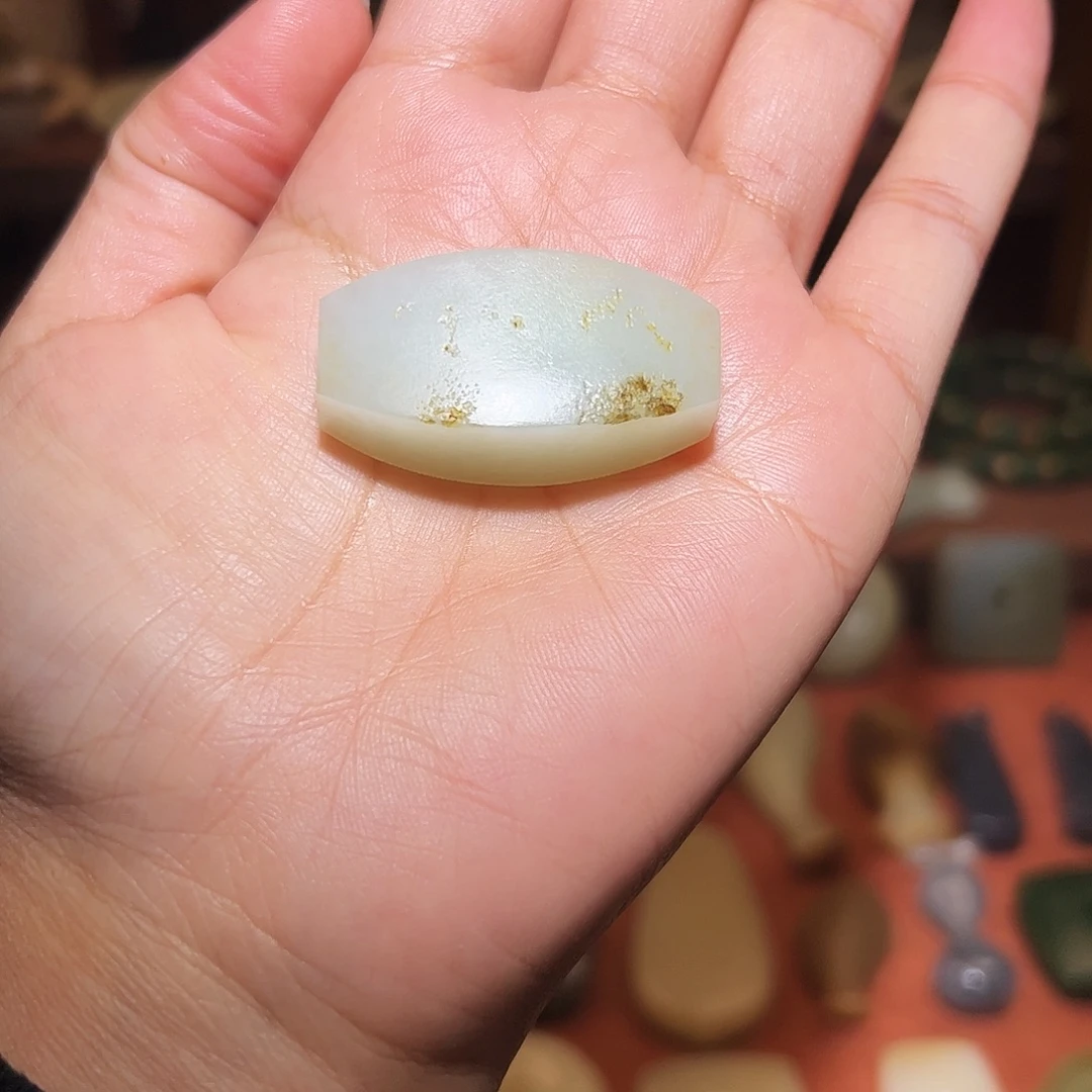 Y***a和田玉未镶嵌颈饰