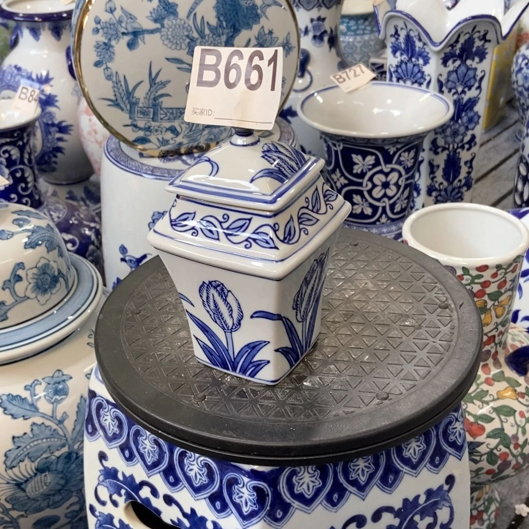 摆件花瓶手绘釉下彩