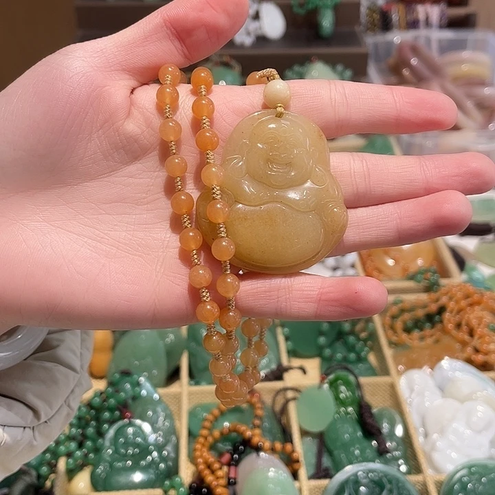 石英质玉未镶嵌颈饰