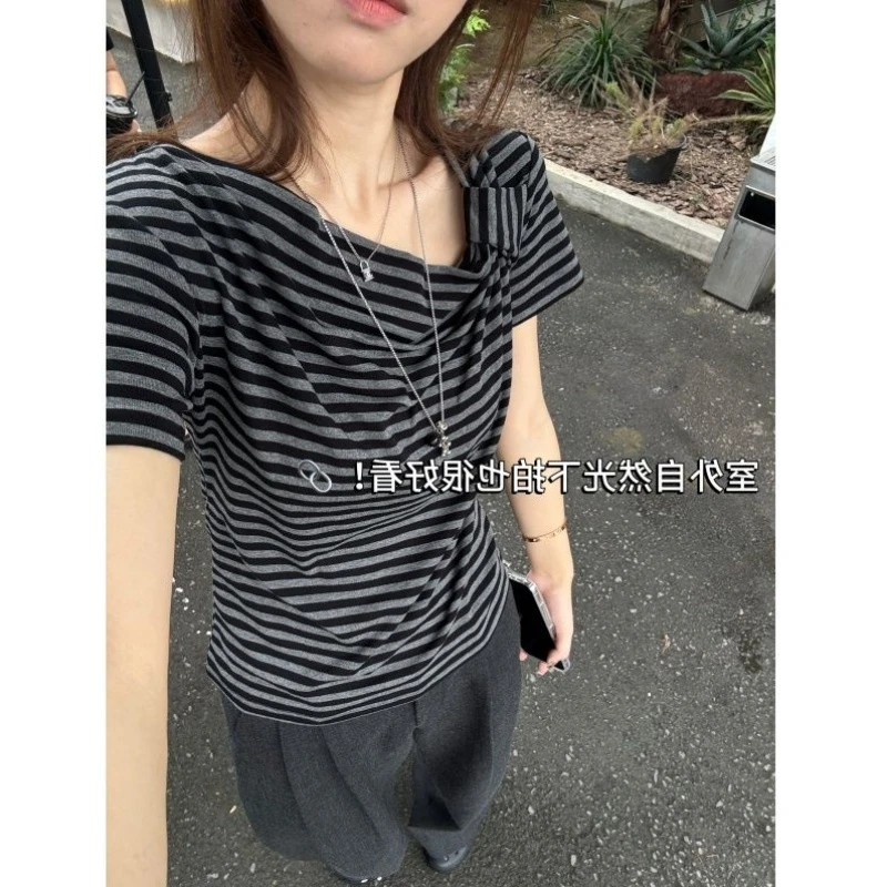 超好看荡领条纹短袖t恤女夏日ootd穿搭显瘦气质漂亮独特绝美上衣