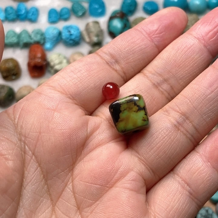 南红玛瑙未镶嵌颈饰