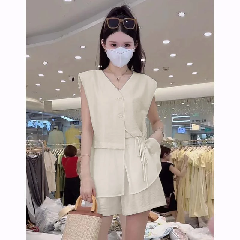 【两件套】【有里布】韩版V领拼接上衣+短裤时尚洋气减龄套装女D2675