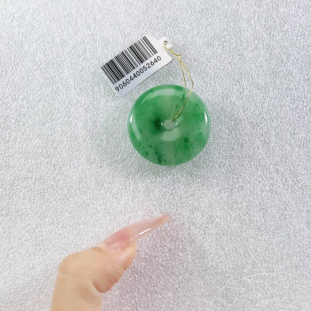 石英质玉未镶嵌颈饰
