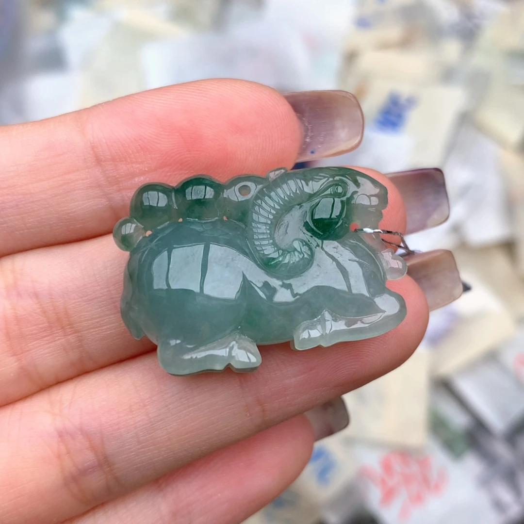 未镶嵌挂件翡翠….
