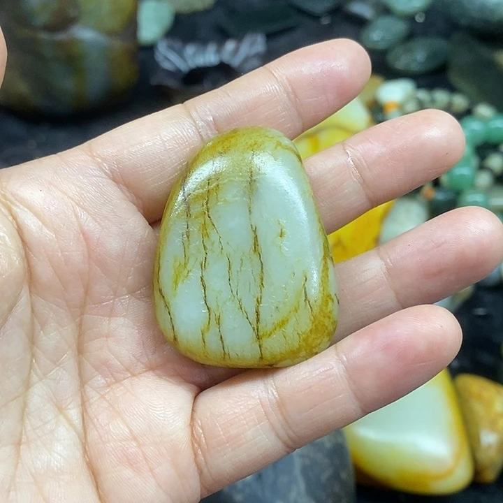 和田玉（糖玉）未镶嵌挂件