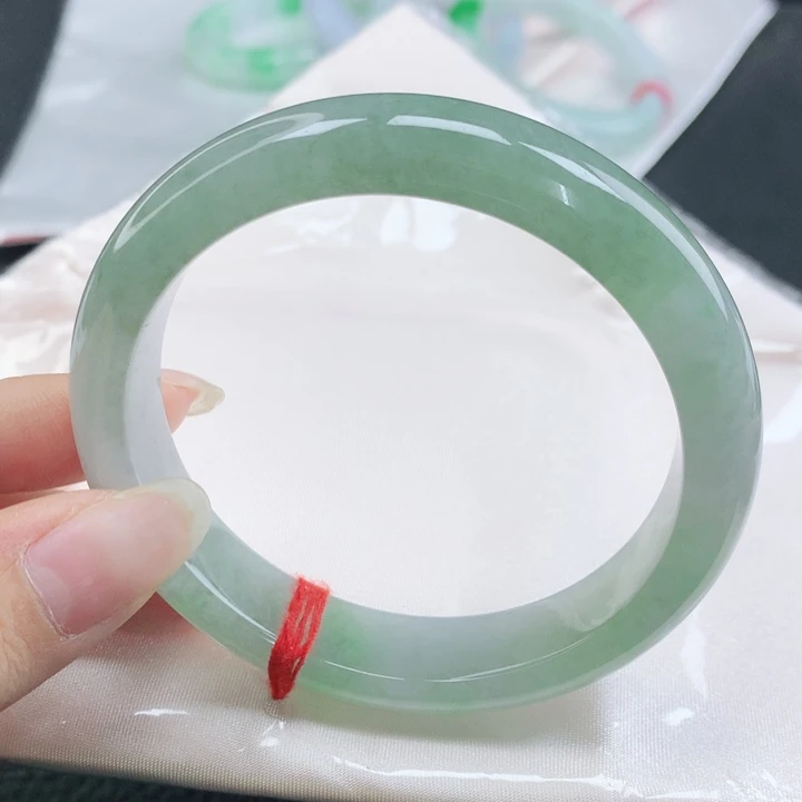 翡翠未镶嵌手镯缅甸58.1