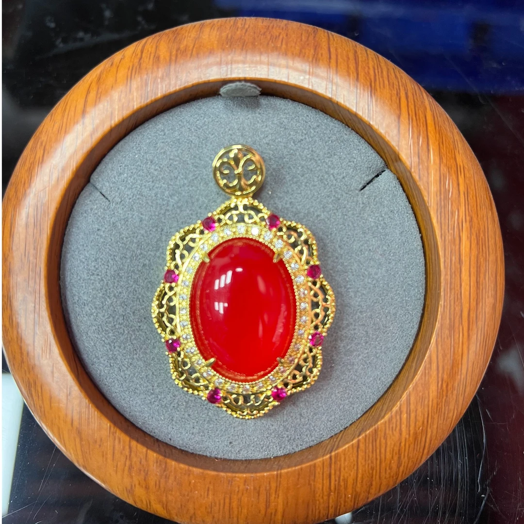 TY094合金镶嵌玛瑙换血离子鸽血红旦面吊坠-赠麻花链