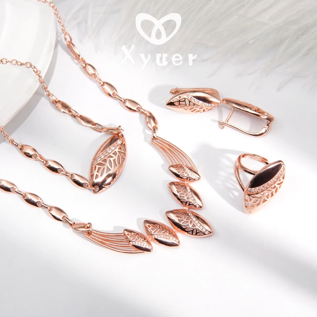 铜合金合成锆石吊坠 Xyuer镂空设计雕花工艺时尚精工首饰套装