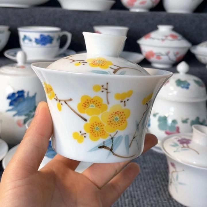 东***人景德镇陶瓷盖碗盖碗