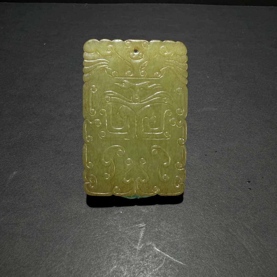 LOT122老库房和田玉黄玉龙牌