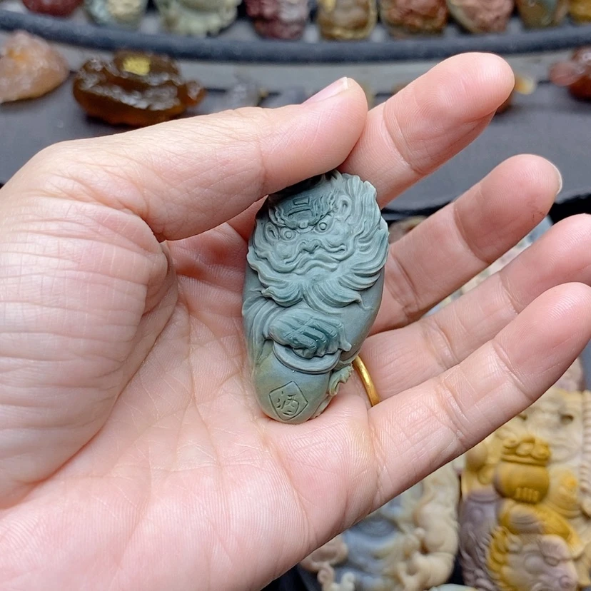 【闪购商品】定制石英质玉吊坠未镶嵌