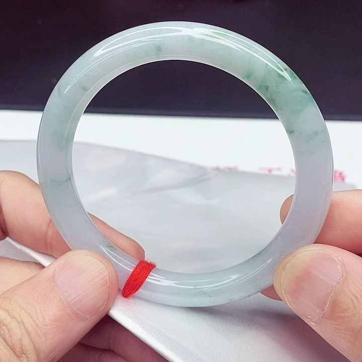 翡翠手镯未镶嵌56.8圈