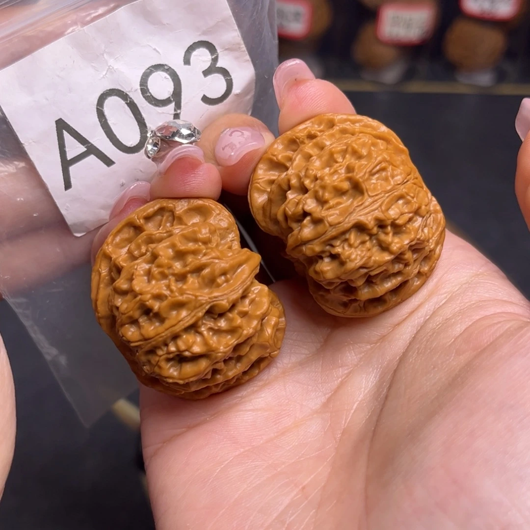 文玩核桃吊坠全品苹果园40.8