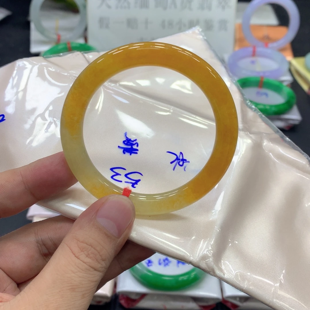 翡翠未镶嵌手镯翡翠