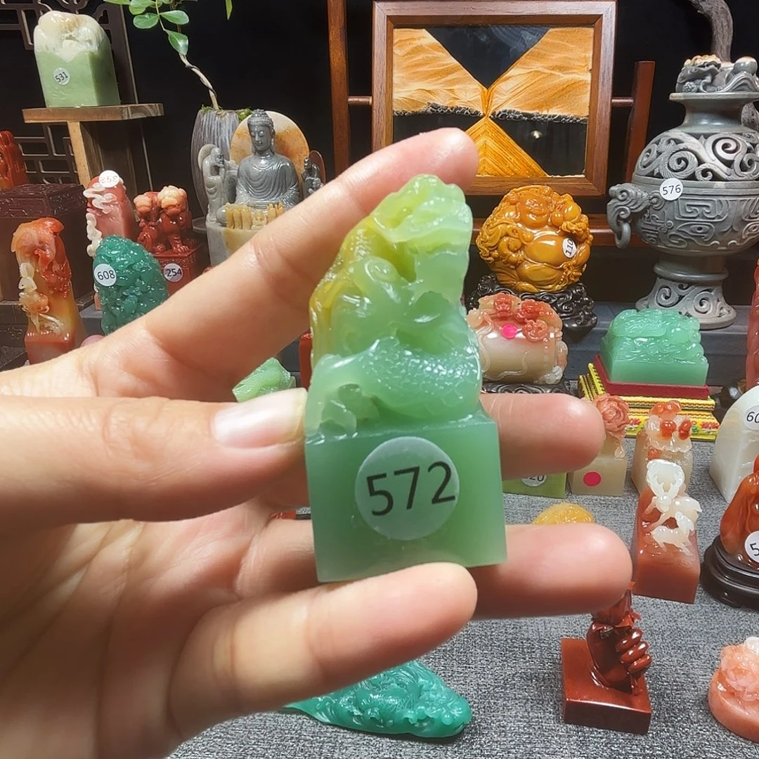 寿山石印石龙腾四海