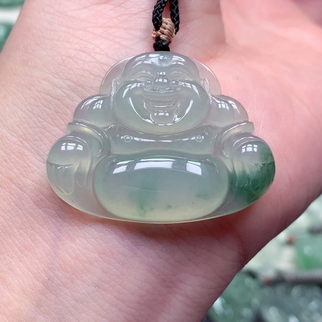 翡翠未镶嵌颈饰佛公