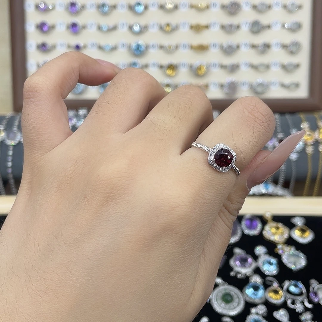 石榴石银S925镶嵌戒指