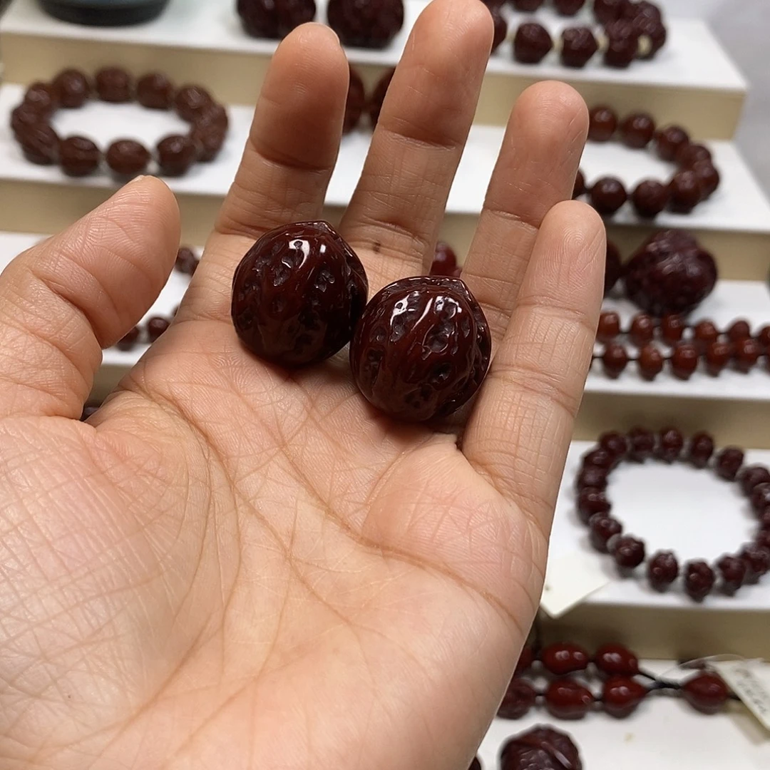 金***）橄榄核吊坠核桃核桃