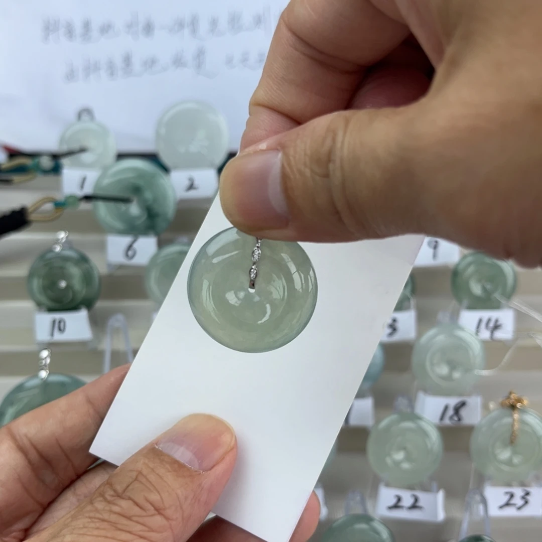 翡翠18K金镶嵌颈饰天然缅甸翡翠a货平安扣27.4*5.9