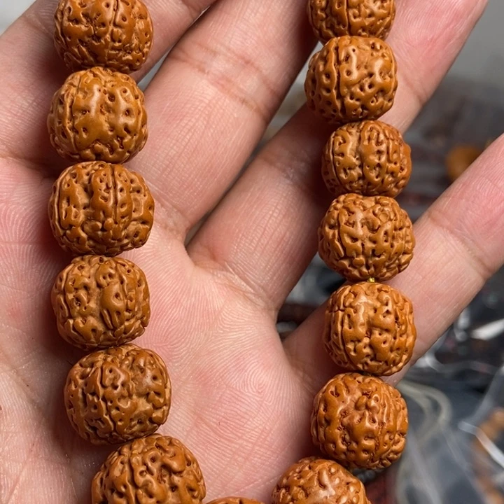 橄榄核吊坠今天的