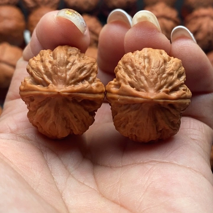 核桃精品文玩核桃手捻小宫灯