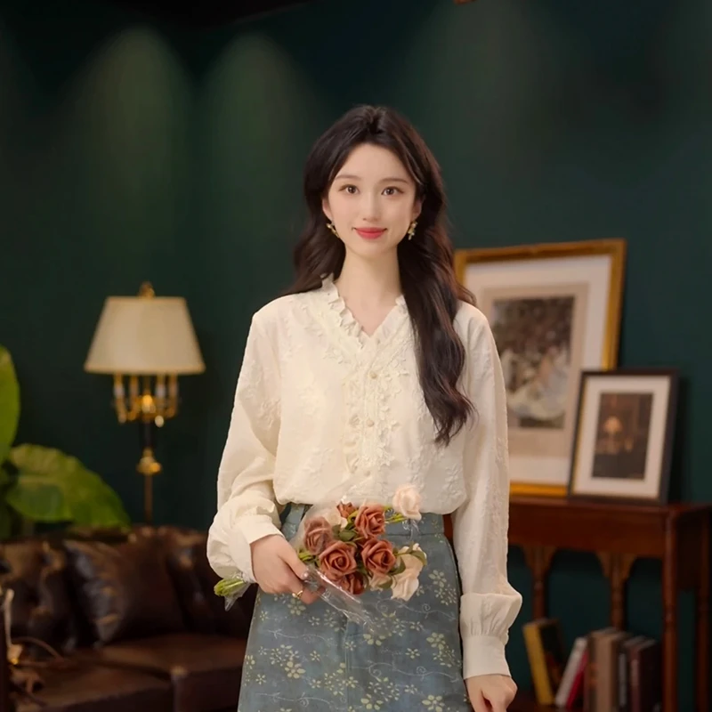 法式气质v领叠穿长袖衬衫女春秋2025年新款超好看花边设计感衬衣