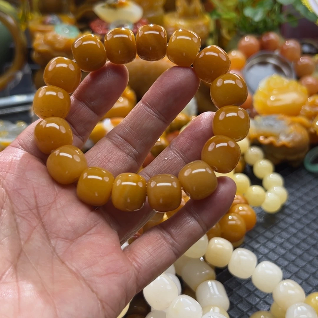 石英质玉未镶嵌颈饰