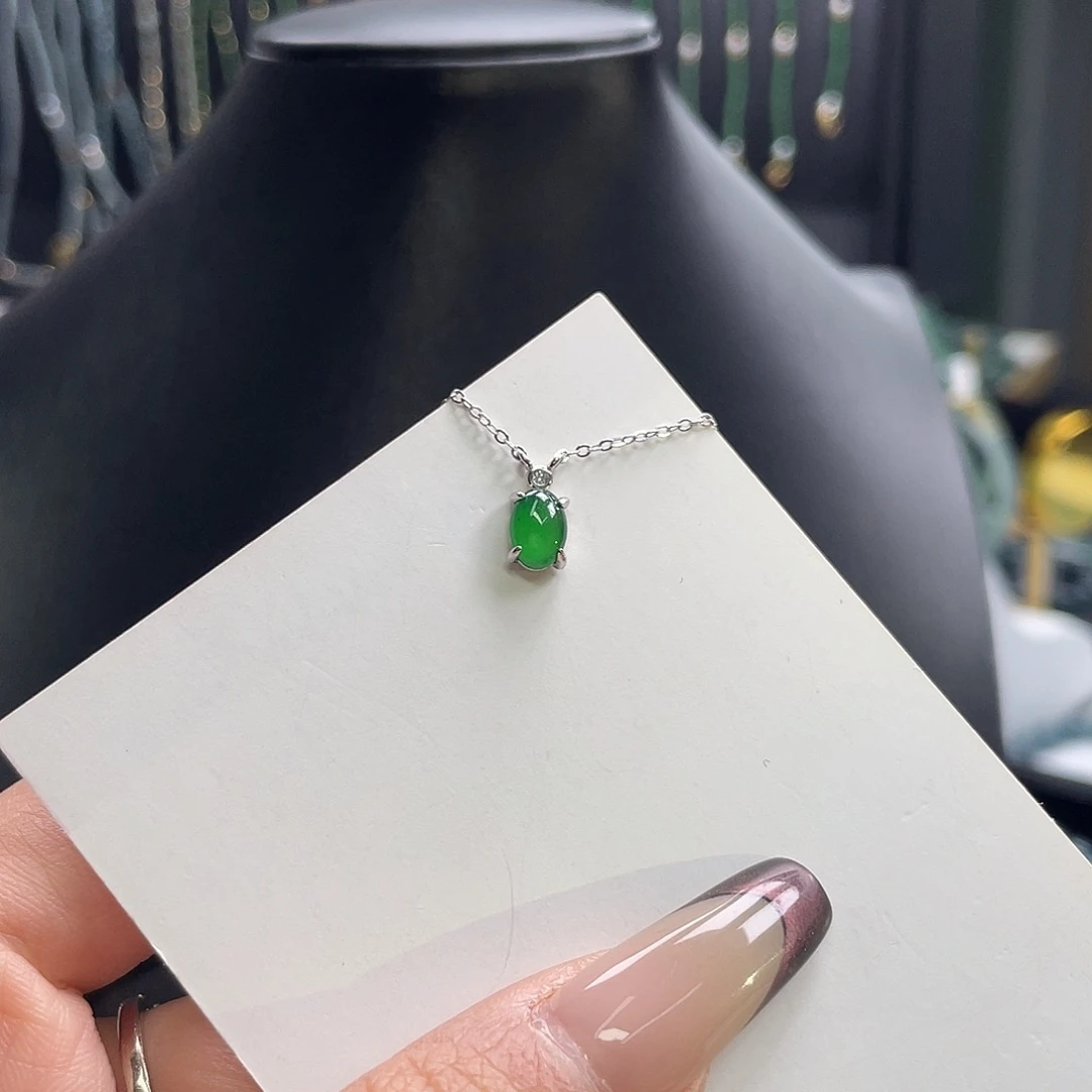 翡翠银S925镶嵌吊坠(赠链)