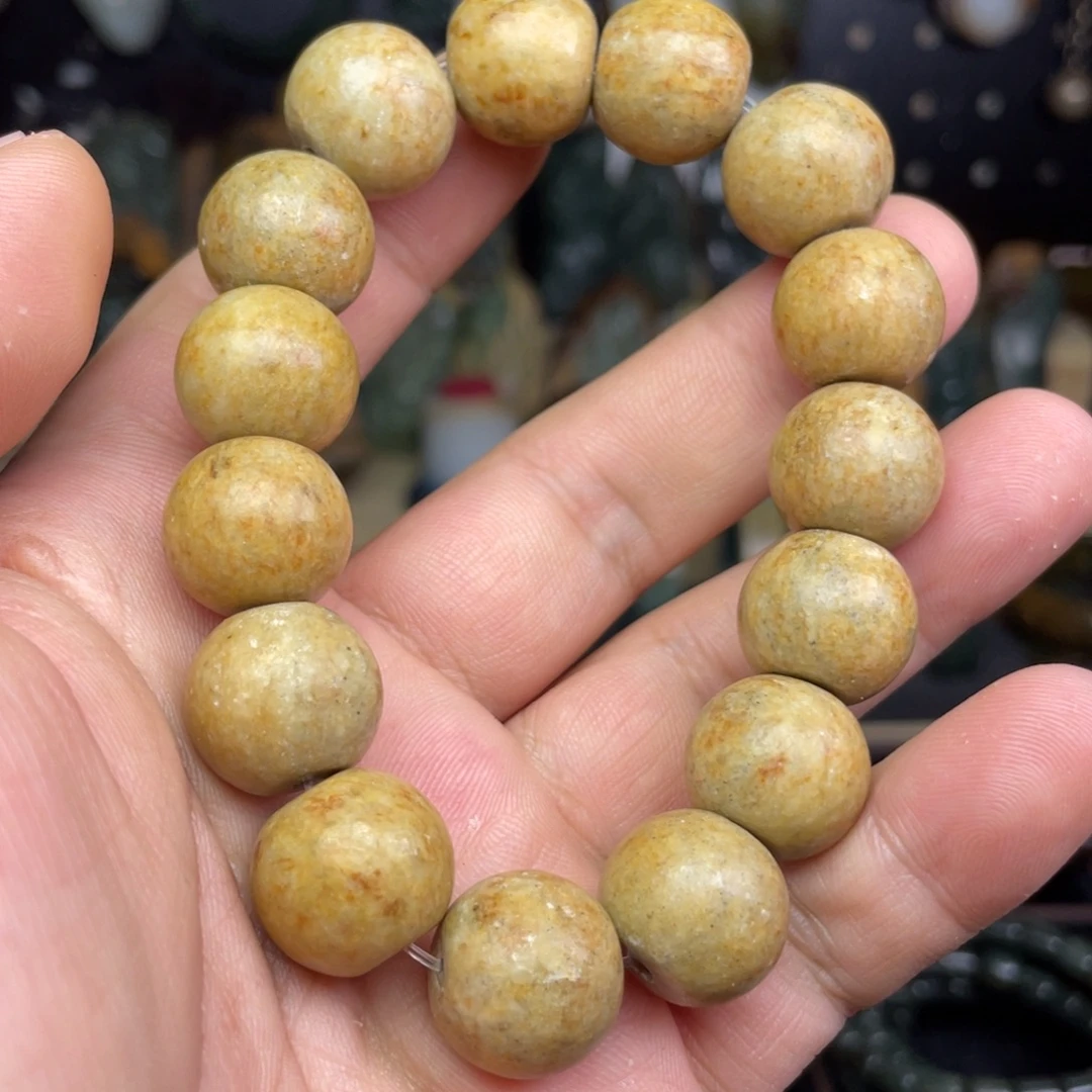 岫岩河磨玉（透闪石质玉）未镶嵌颈饰卡16福利